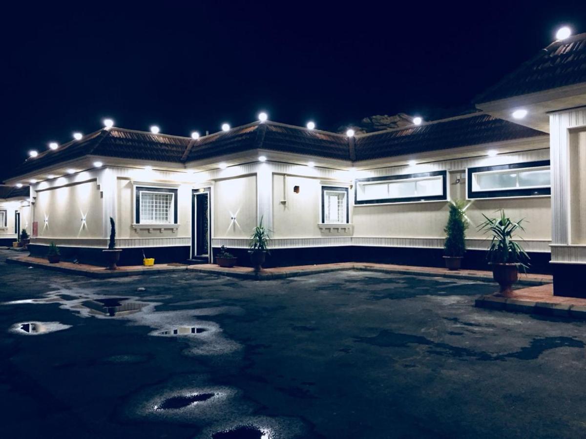 وشل للشقق المخدومة واحة الغروب سابقا Tanomah Exterior photo